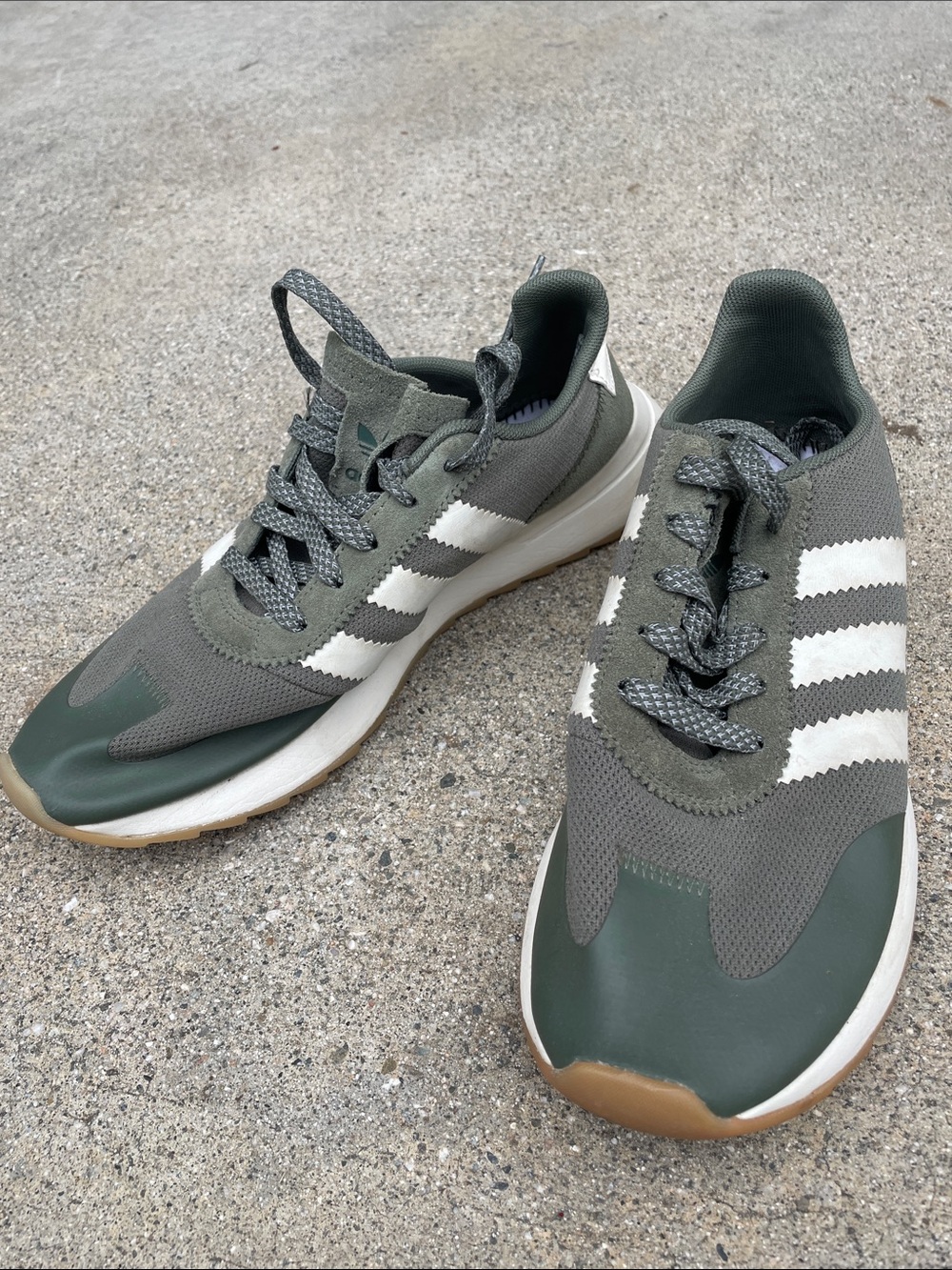 adidas Olive Green and White Retro-Style Men's Sneakers